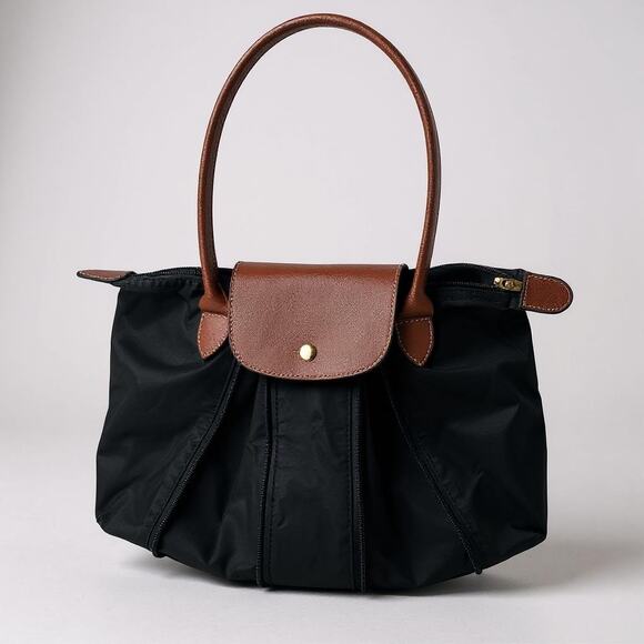 Pliage handbag
Never worn
Black, Polyester - Picture 2 of 5